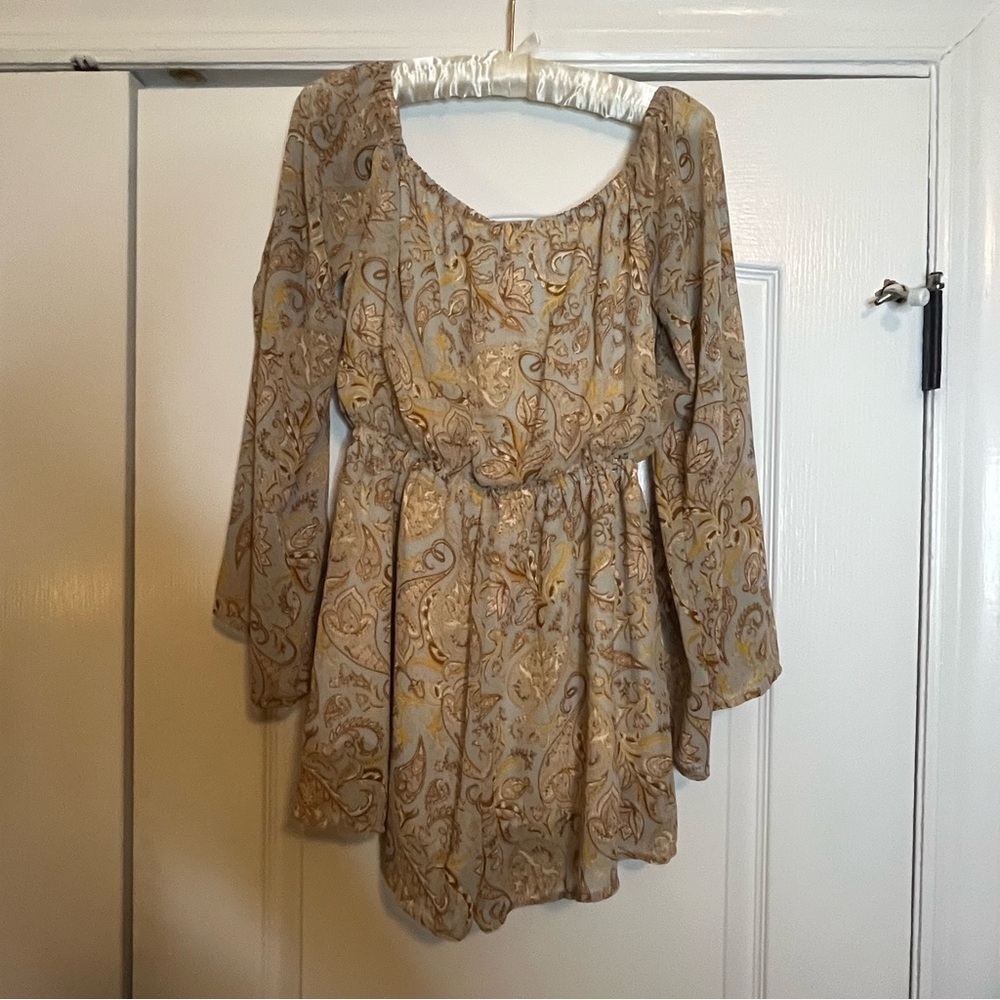 Style Rack Dusty Blue  Long Sleeved Size Small Romper Tie Closure Floral Paisley - Picture 5 of 7